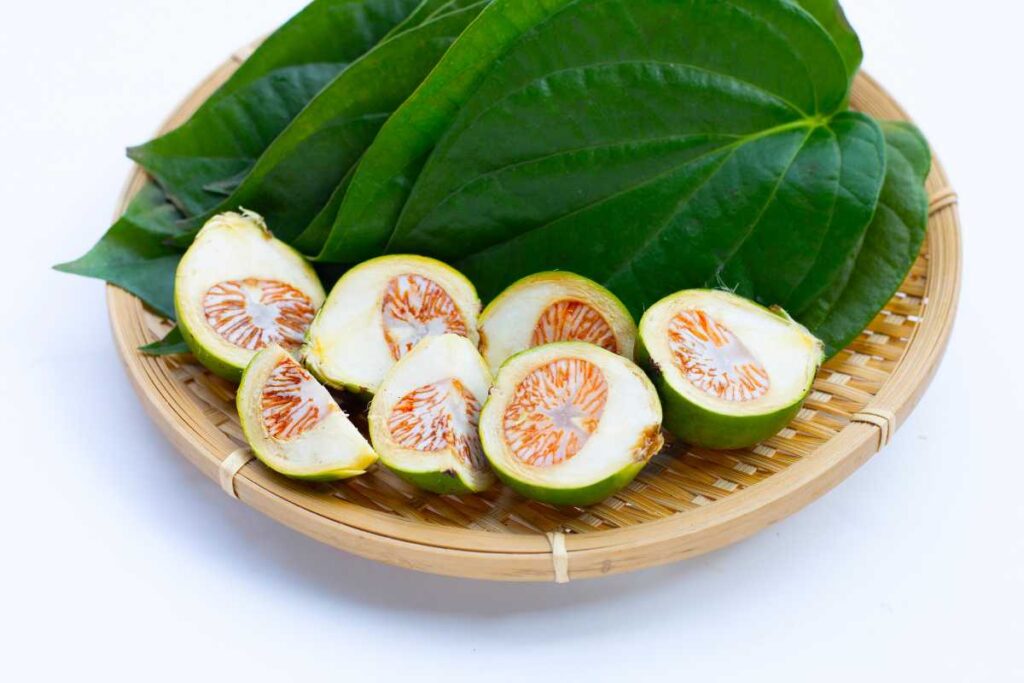 how does betel nut taste